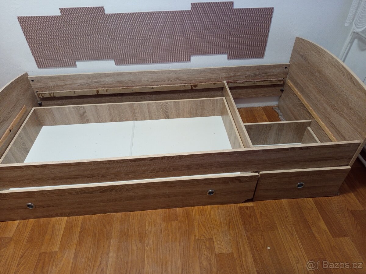 Jednolůžková postel - 2
