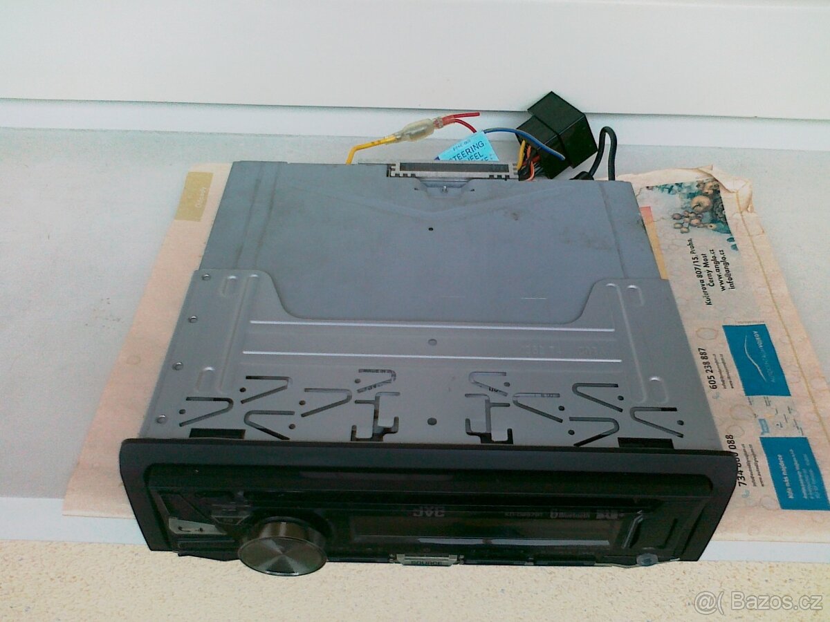 Prodám autorádio JVC-- - 2