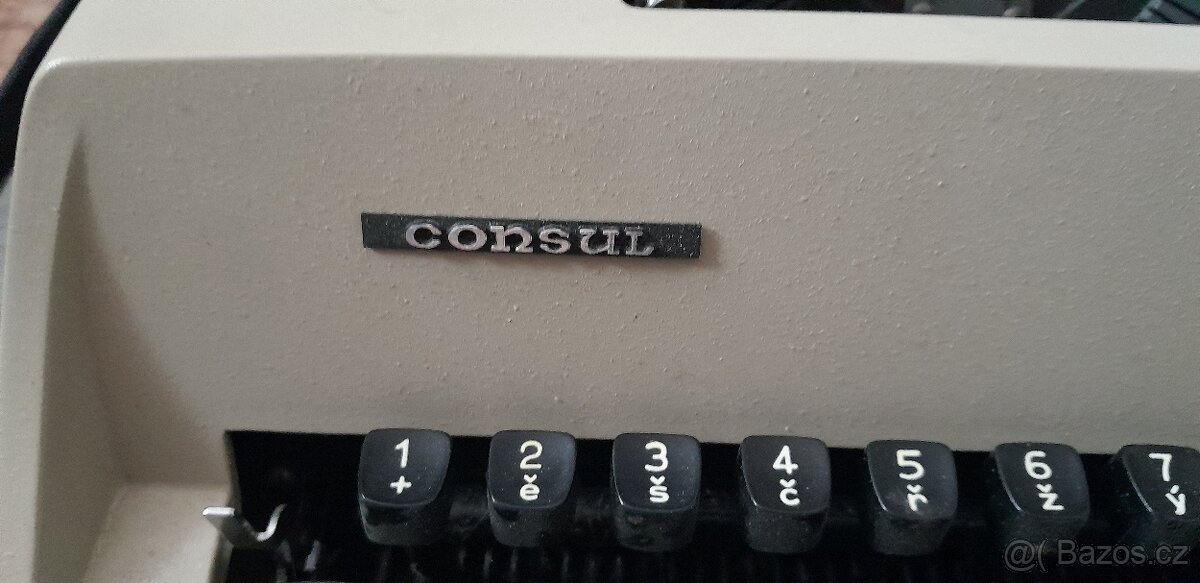 Psací stroj Consul - 2