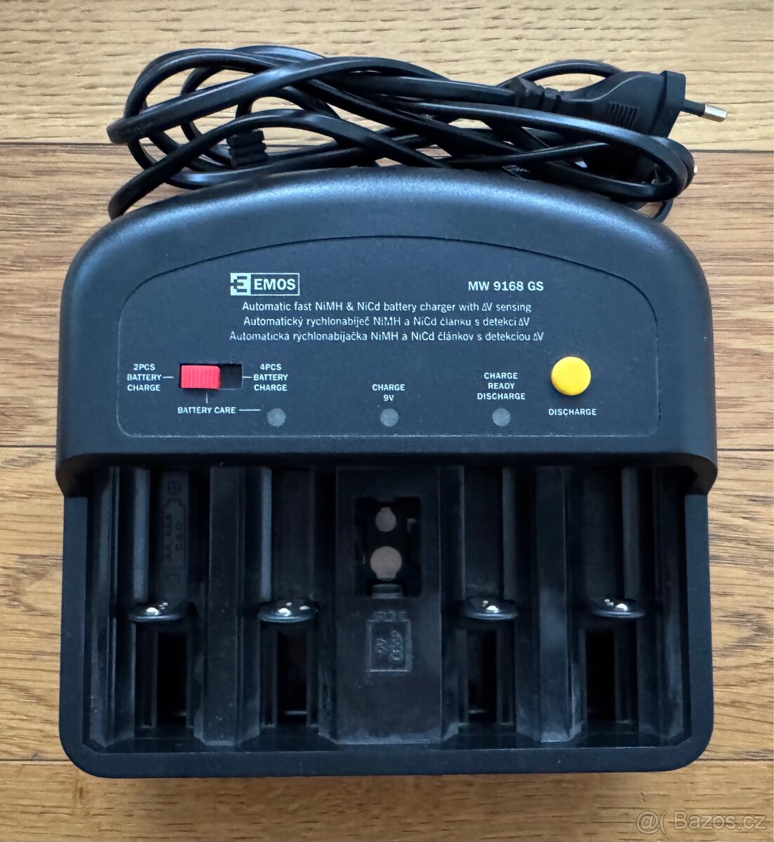 Nabíječka baterií EMOS MW9168GS - 2