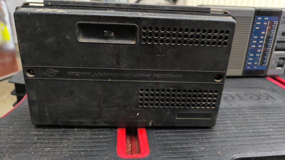 Prodám staré rádia - 2