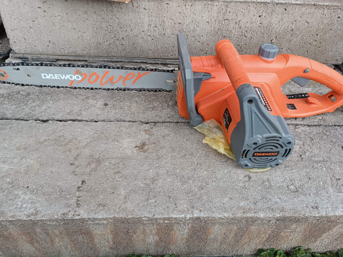 Motorová pila elektrická Daewoo - 2
