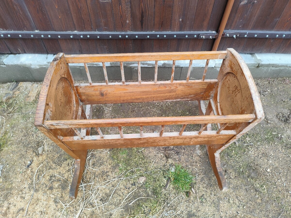 Stará kolíbka. - 2