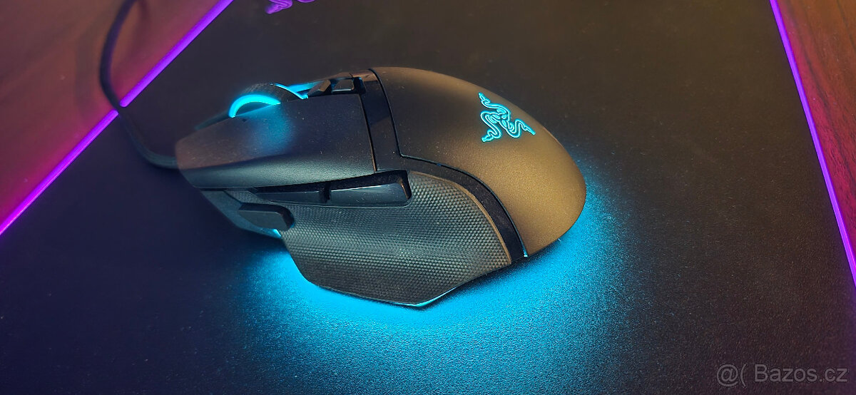 Nová RGB podsvícená Razer Basilisk V3 - 2