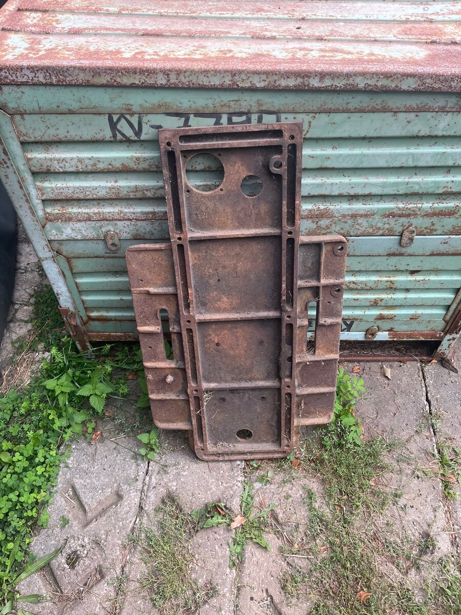 Dlouhá podlaha Zetor 25 - 2