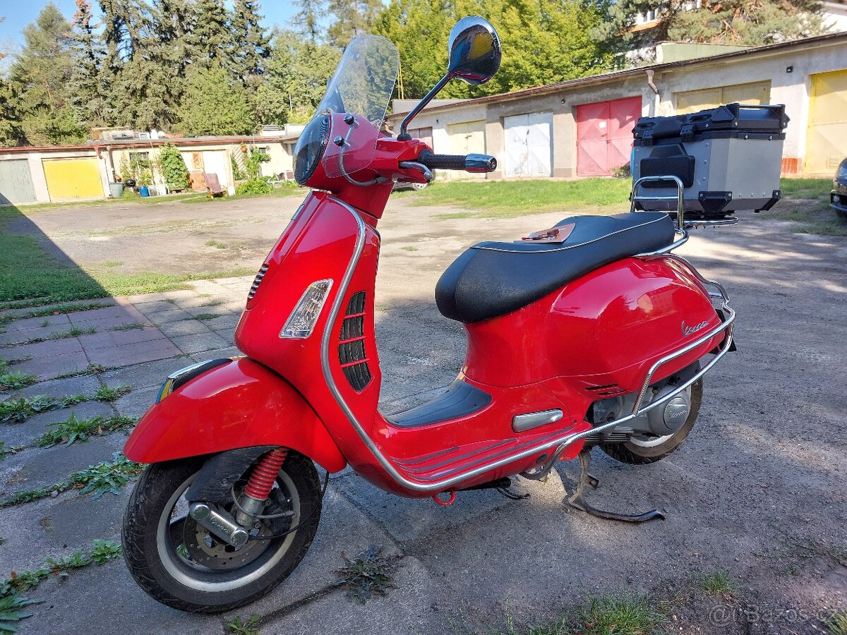 Vespa GTS SUPER 300 - 2