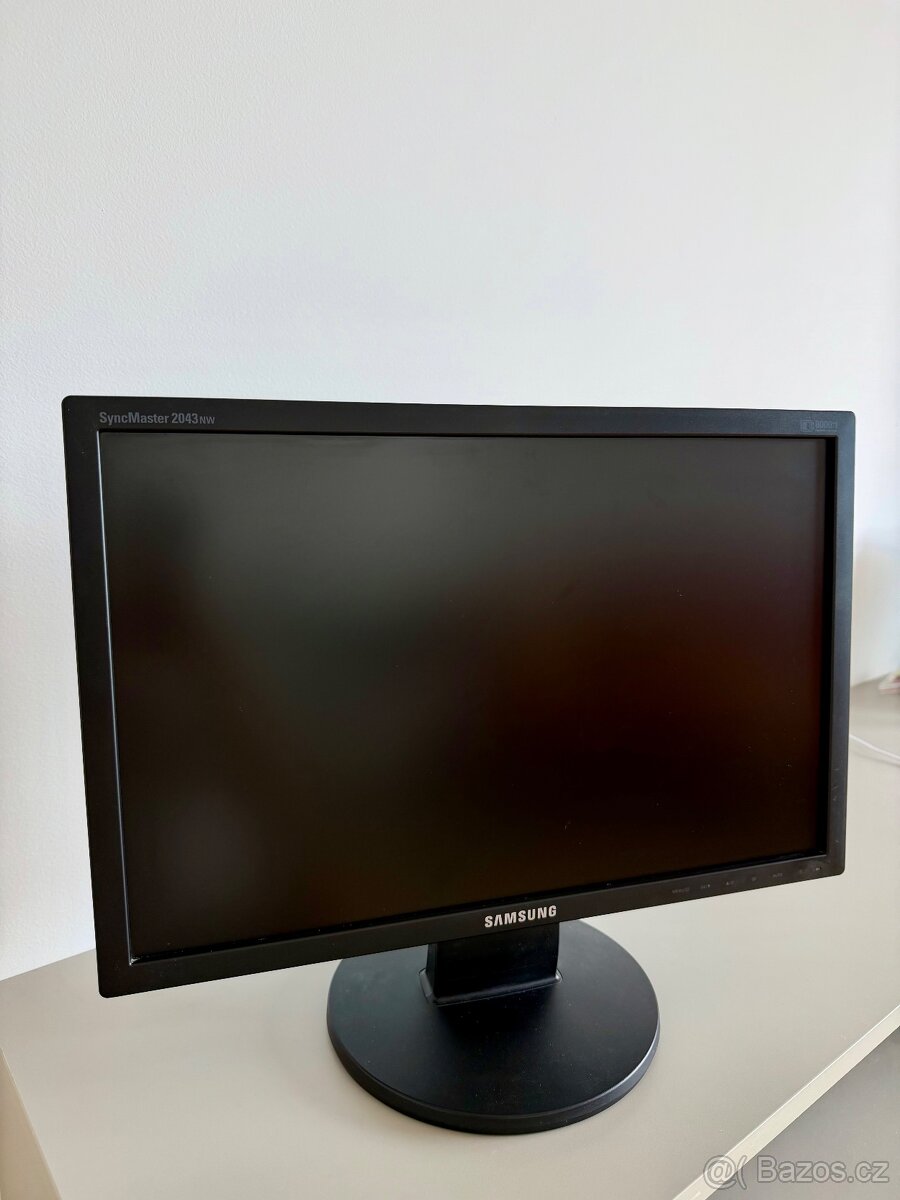 Samsung SyncMaster 2043NW 20” LCD 1680x1050 - 2