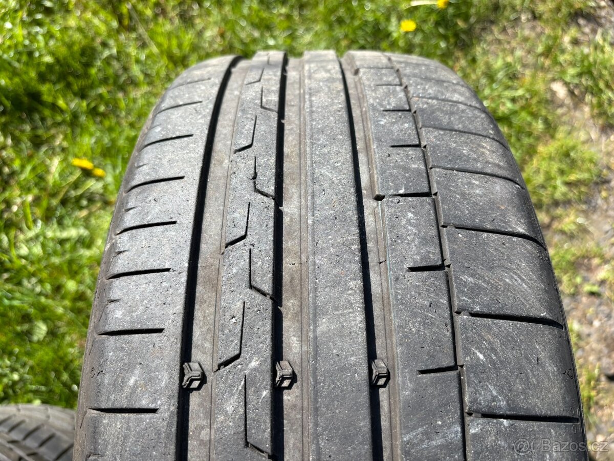 2ks letní pneu Continental 225/40/19 - 2