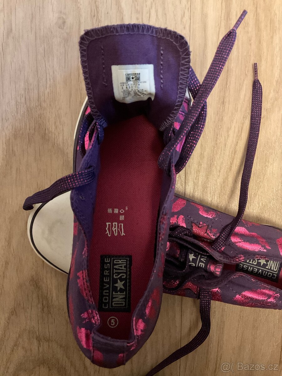 Dívčí CONVERSE 37,5 - 2