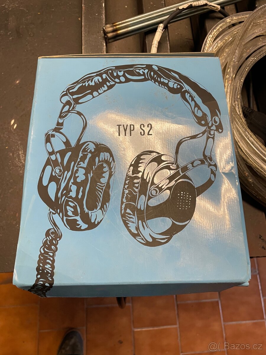 Stará sluchátka - 2