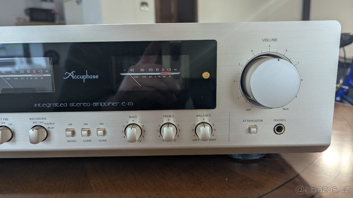 Accuphase E-213 Casea - 2
