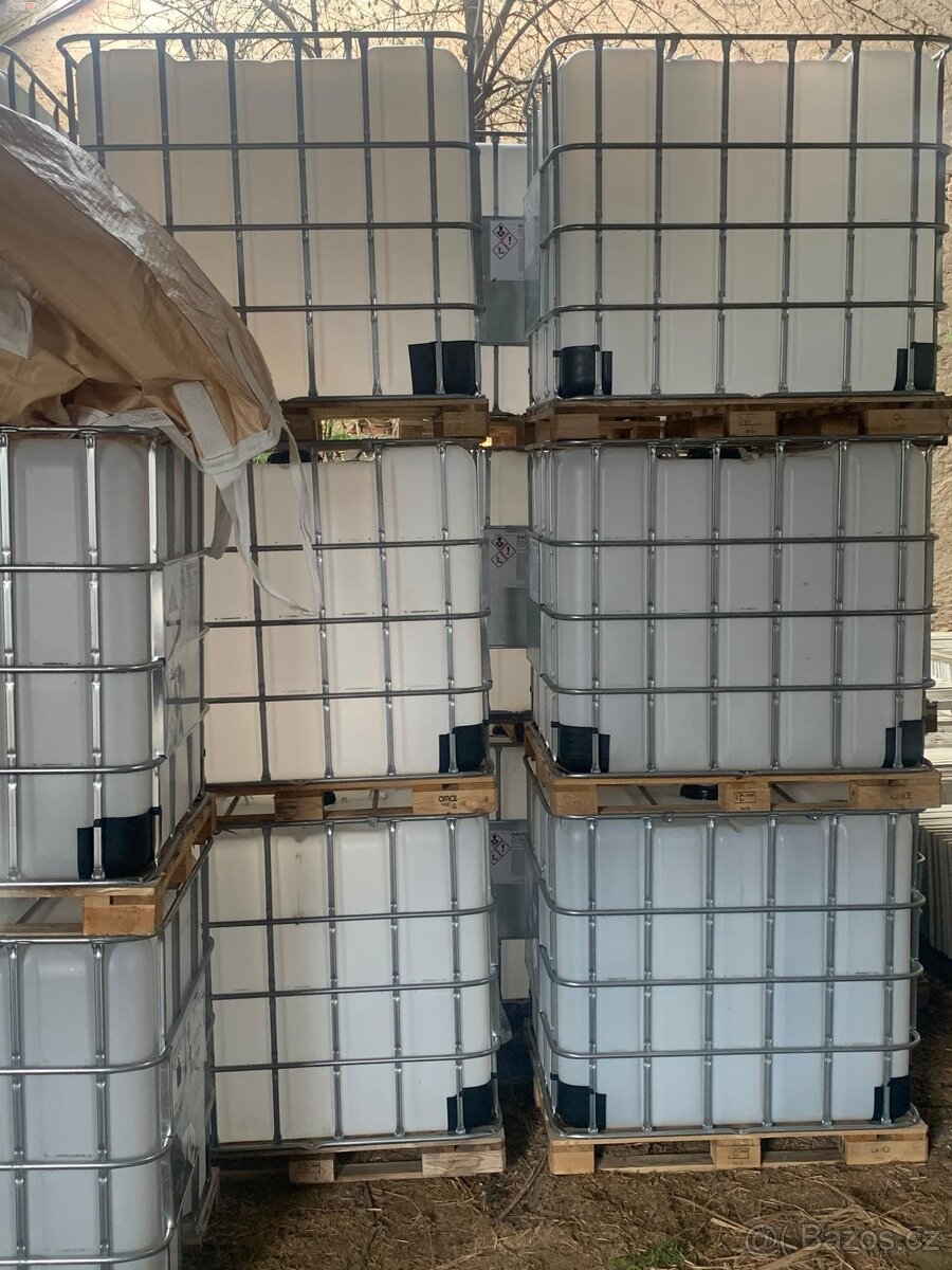 IBC nádrž 1000L - 2