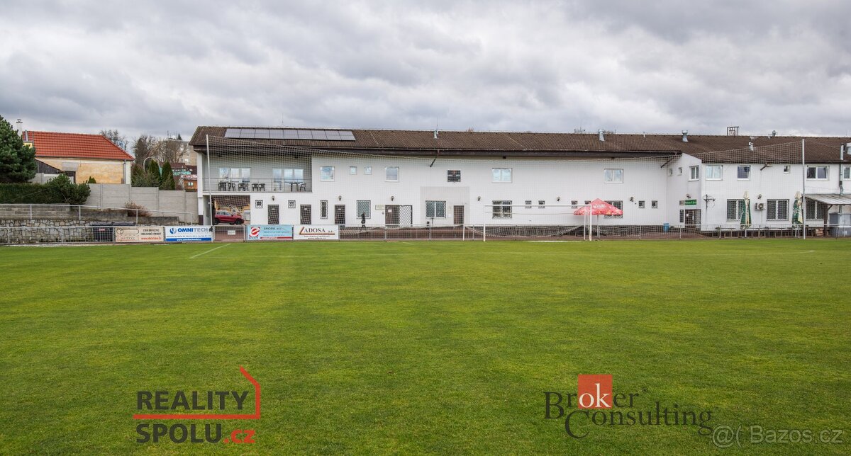 Prodej, komerční/ubytování, 2358 m2, Sportovní 372, 66501 Ro - 2
