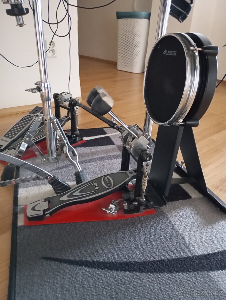 Elektrické bicí Alessis - 2