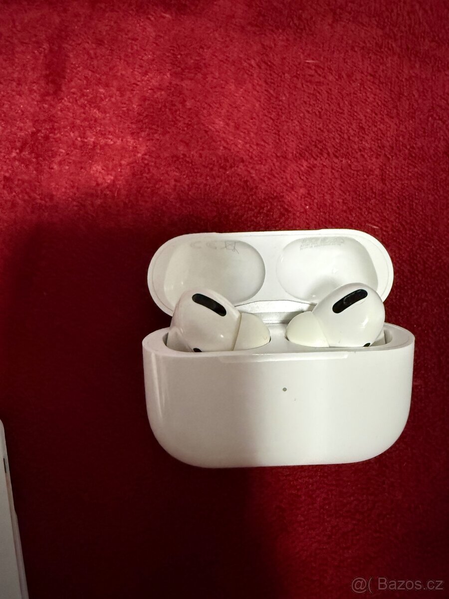 Airpods pro 1. generace - 2