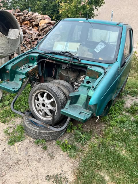 Prodám Náhradní díly z Moped auta Microcar lyra - 2