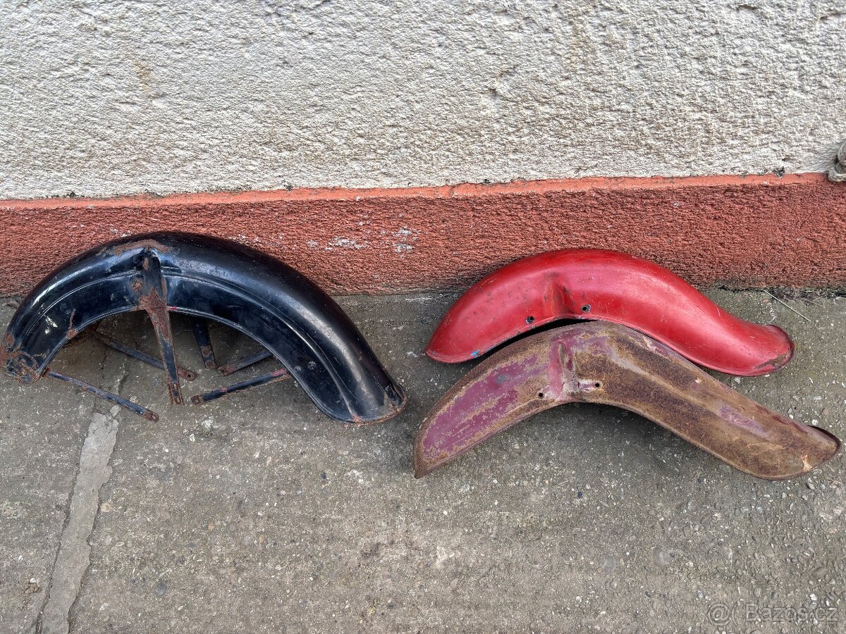 Jawa ČZ pionyr přední blatník - 2