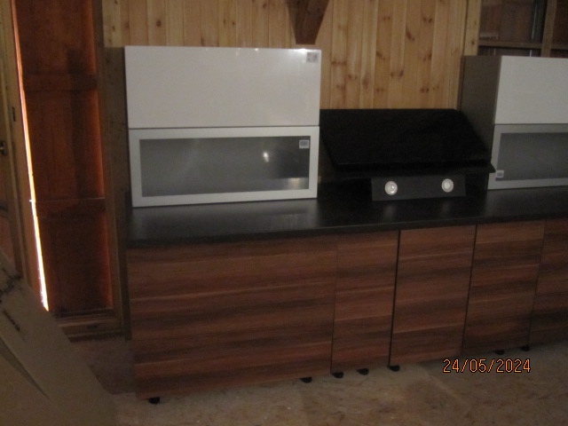 NOVA KUCHYN ORESI - 2