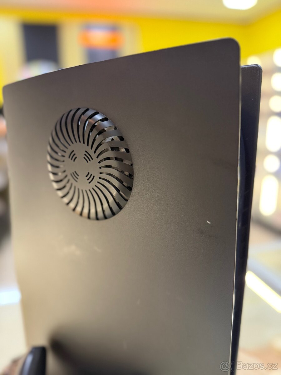 PLAYSTATION 5 s odvětráváním - 2