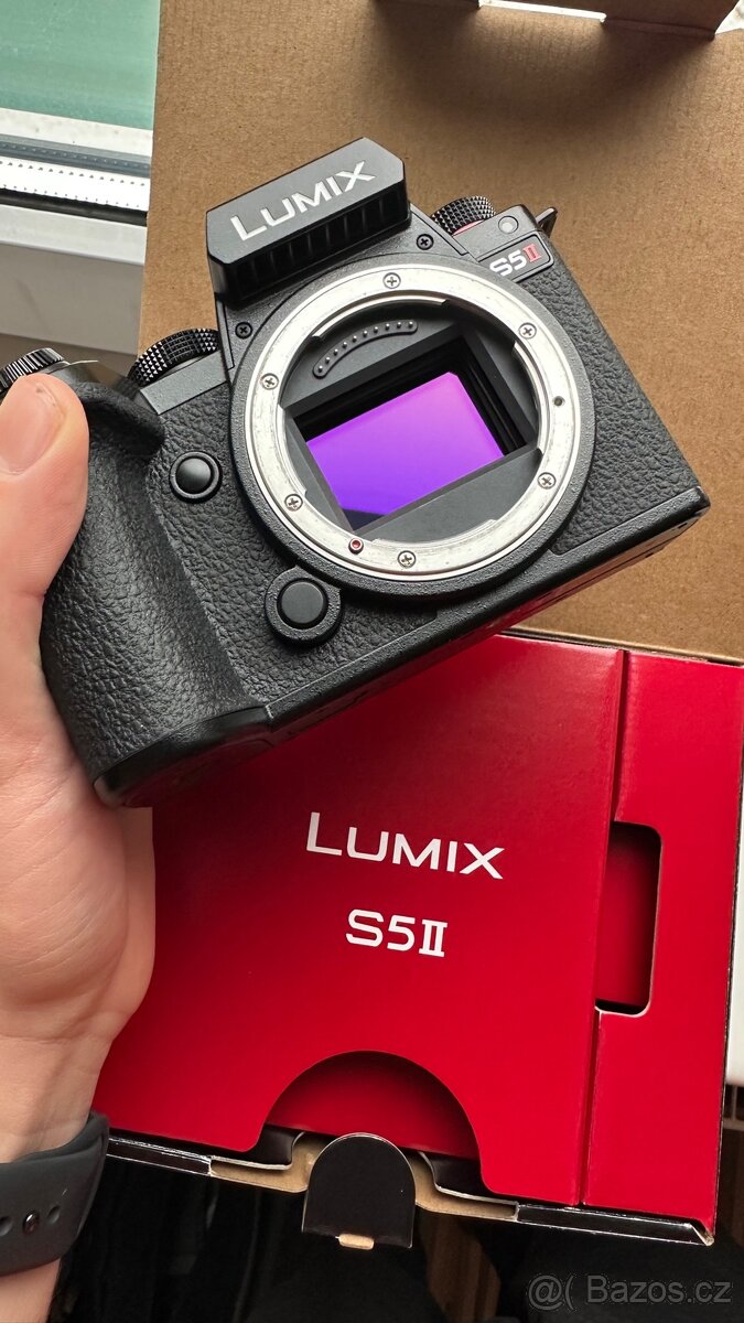 Panasonic Lumix S5II + 3 baterie - 2