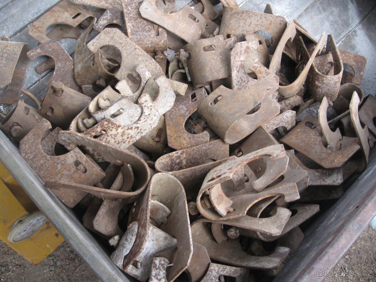 Žabky na lešení - 2