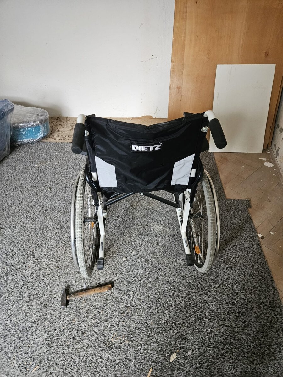 Invalidní vozík - 2