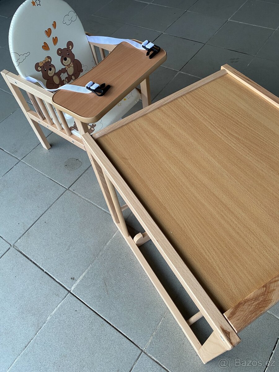 Jídelní dřevěná židlička - 2