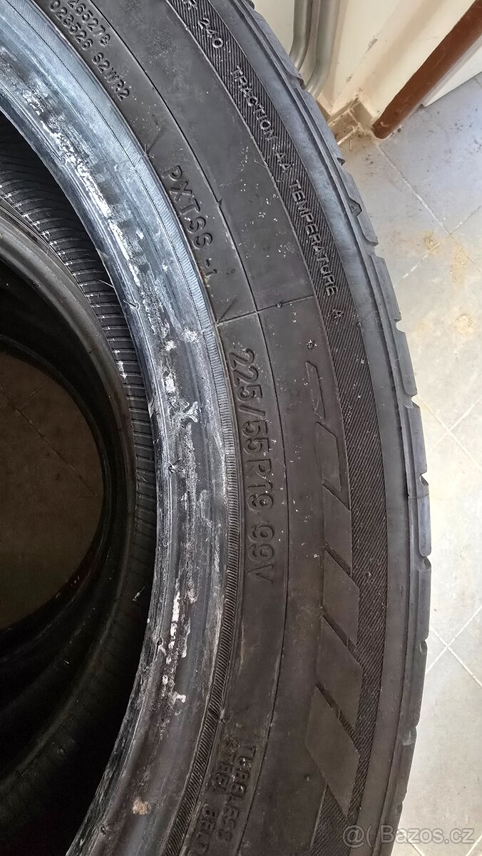 Letní pneu 225/55 r 19 - 2