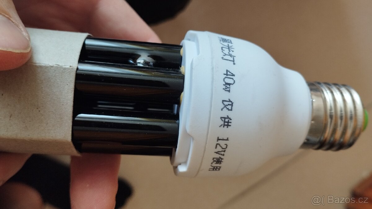 Halogen žárovka do patice E27 230V a 12V - 2