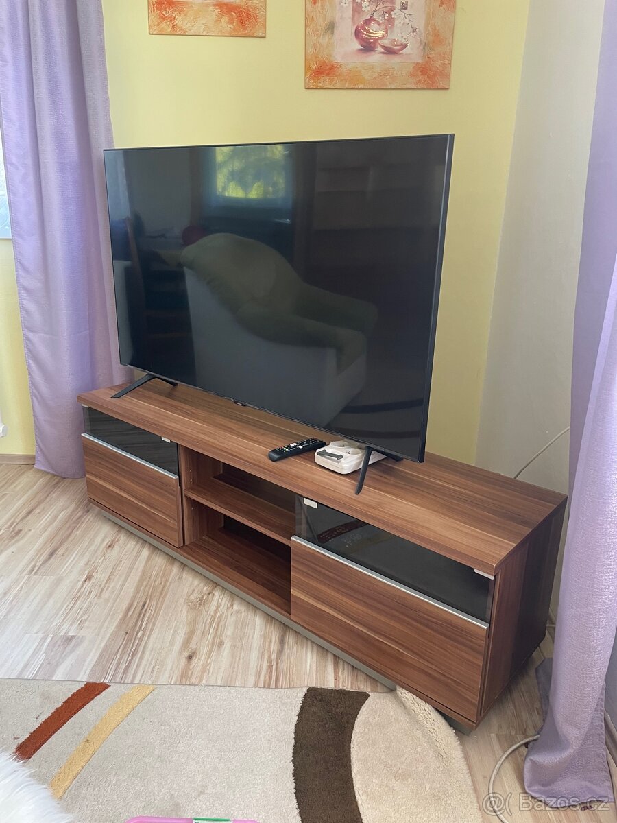 Komoda pod TV - 2