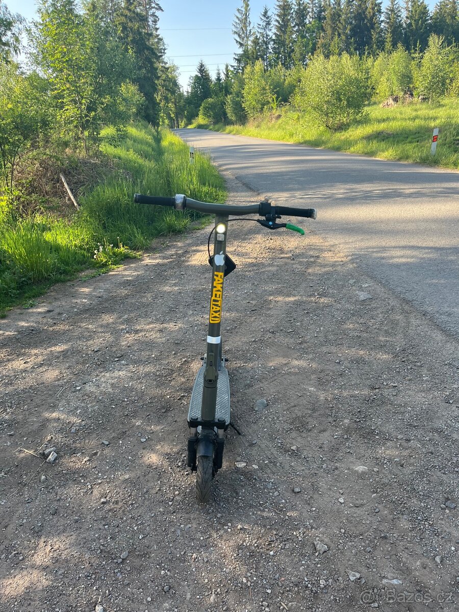 Elektrická koloběžka - 2