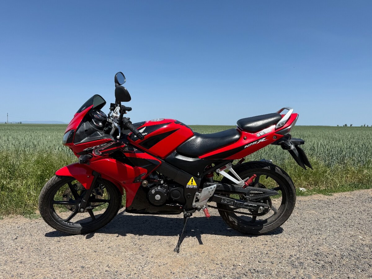 Honda CBR 125R - 2