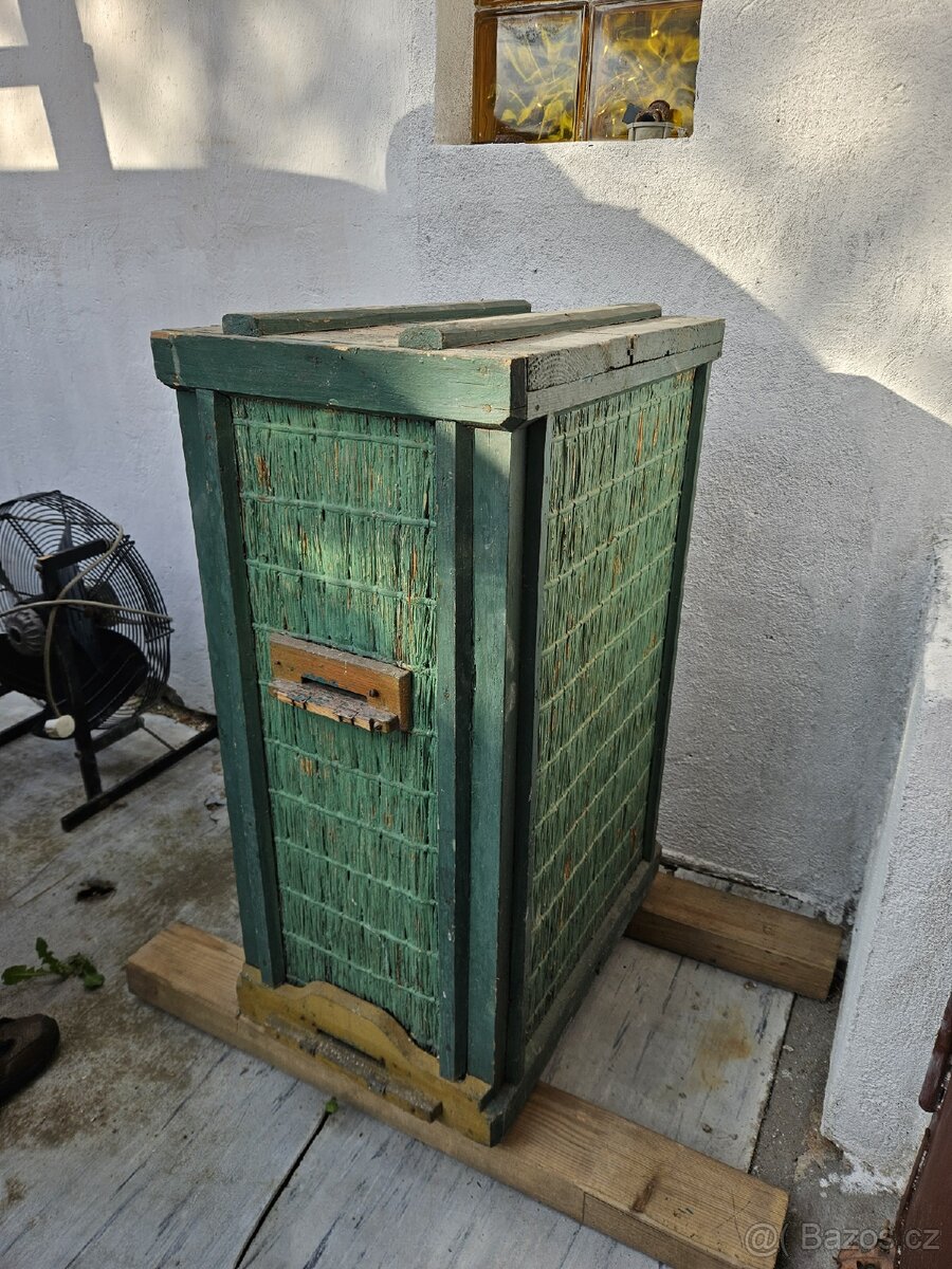 Včelí úl - 2