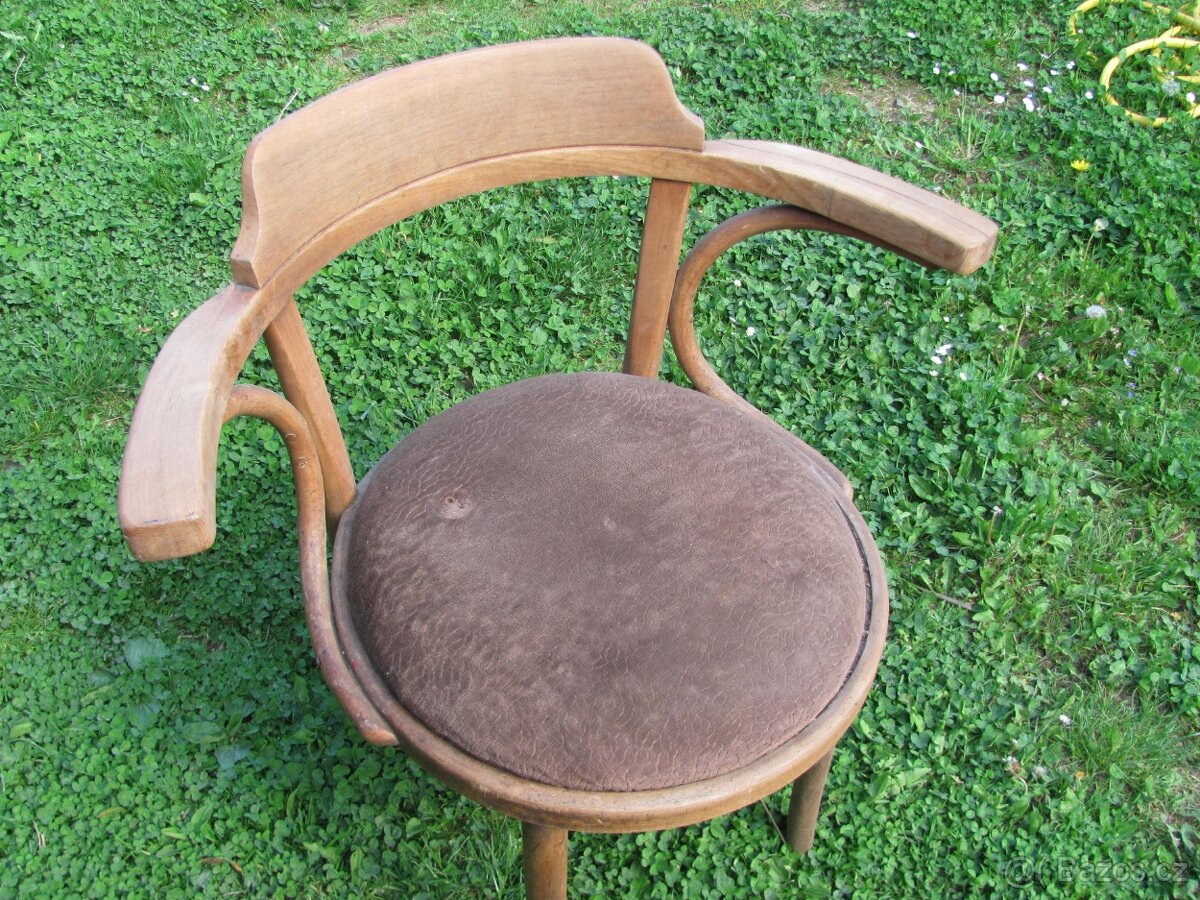 Křesílko Thonet - 2