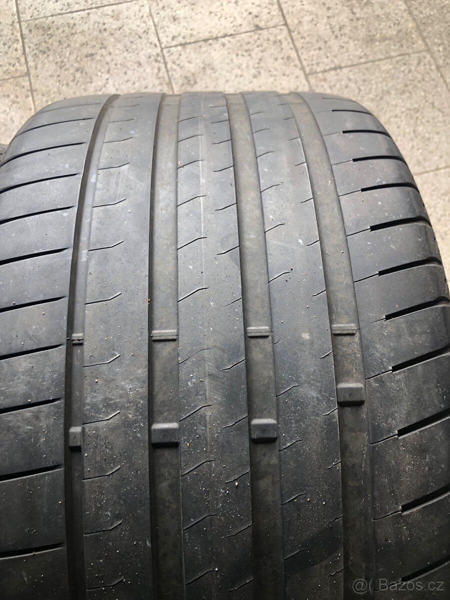 305/30/19 prodám 2ks letních pneu - 2