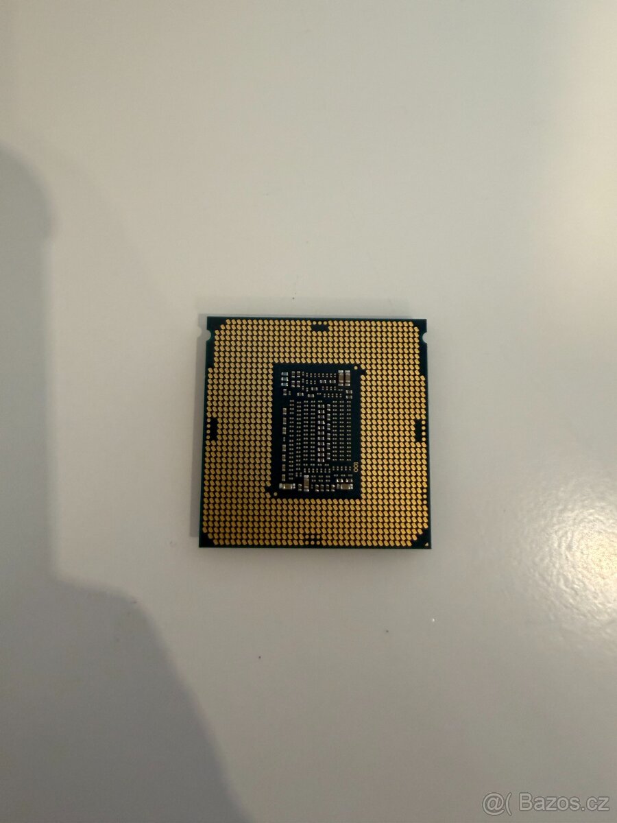 Intel Core i7-8700K – funkční, netaktovaný - 2