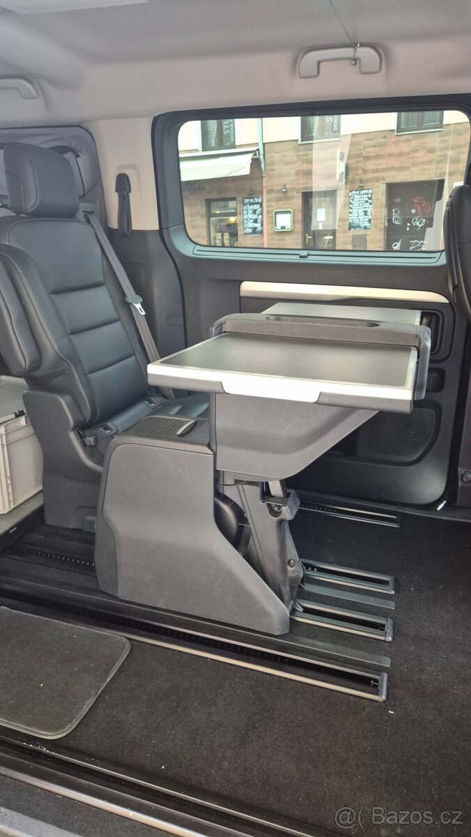 Skládací stolek Toyota Proace VIP - 2