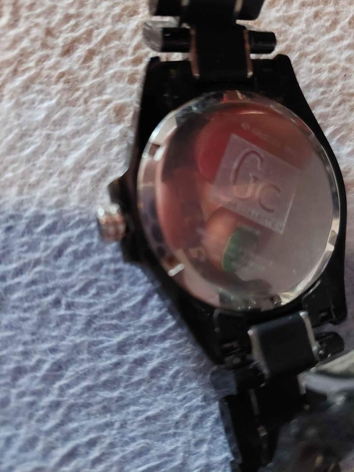 Originál hodinky Guess Gc - 2