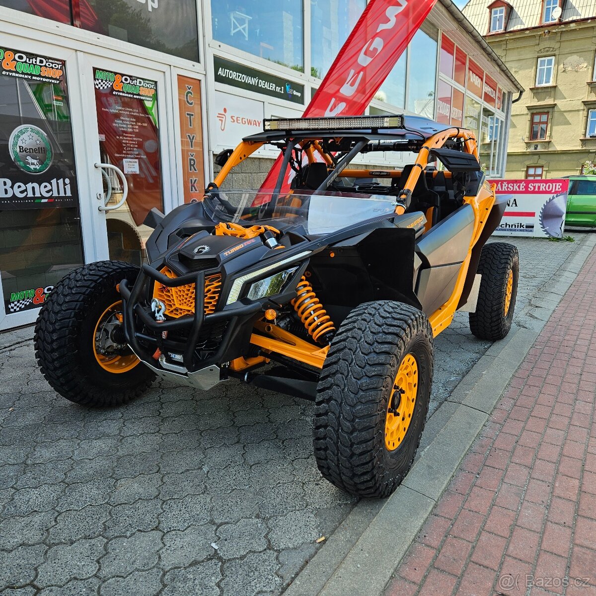 CAN-AM Maverick XRC Turbo,najeto pouze 943 km, PO SERVISU