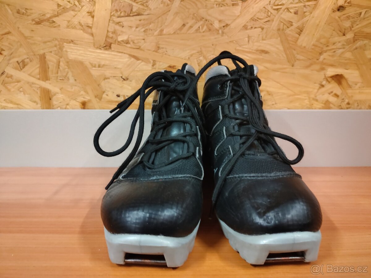 Boty na běžky TOURING na NNN vel. 38 stélka 24,5cm - 2