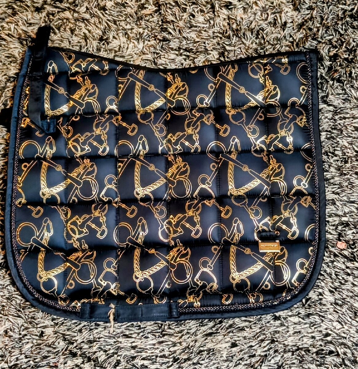 Sada podsedlovka a dvě trika - 2