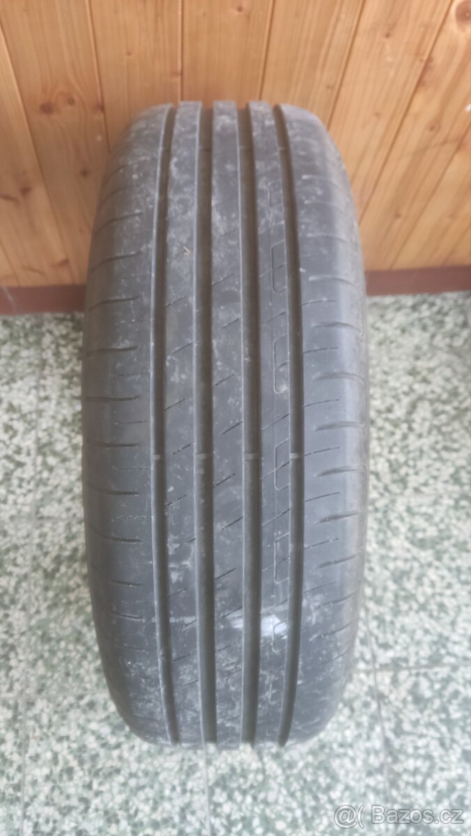 Letni pneu 205/60/16 - 2