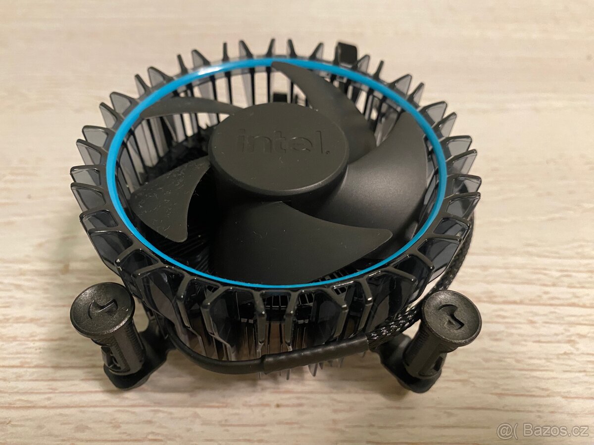 Chladič CPU Intel Laminar RM1 - 2