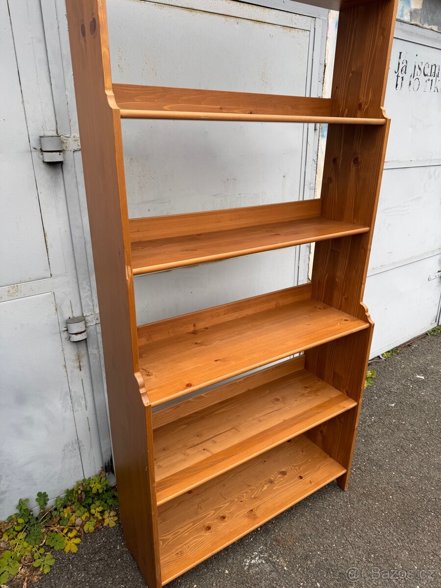 Knihovna Ikea leskvik - 2