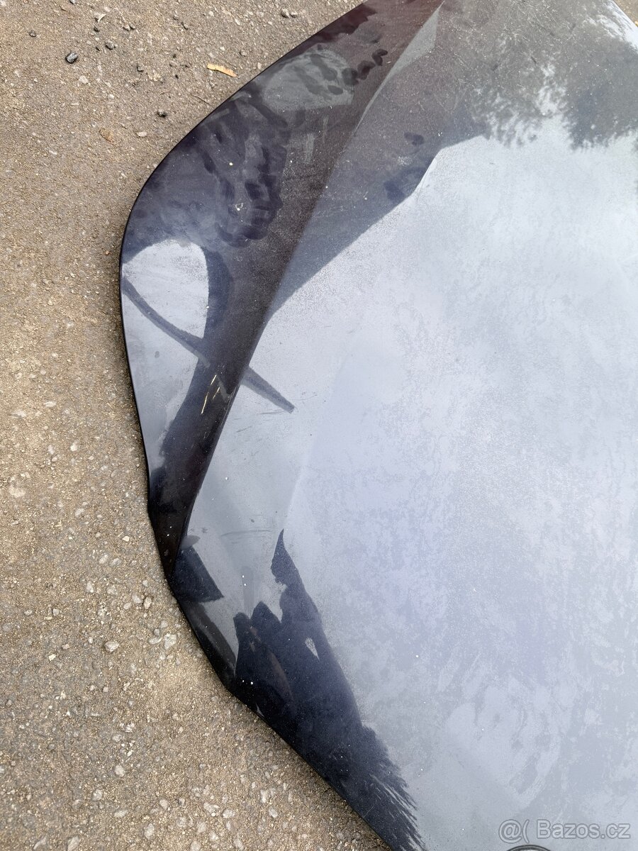 BMW e61 525d lci přední kapota - 2