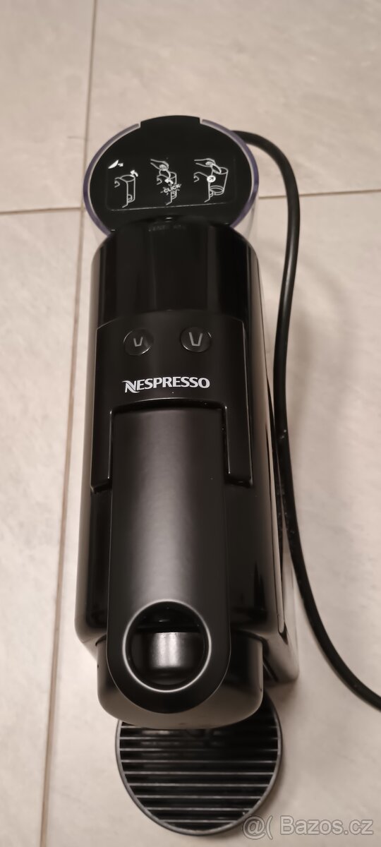 Nespresso kávovar - 2