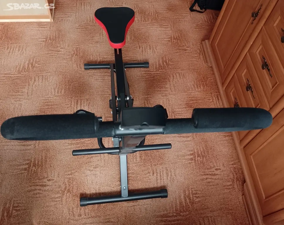 Posilovací stroj - 2