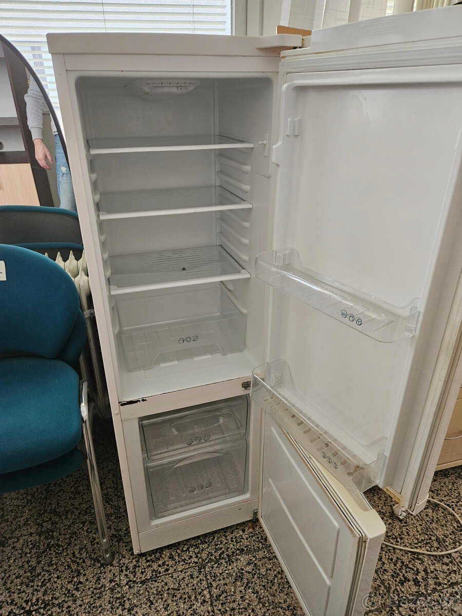 Kombinovaná lednice GODDESS - 2