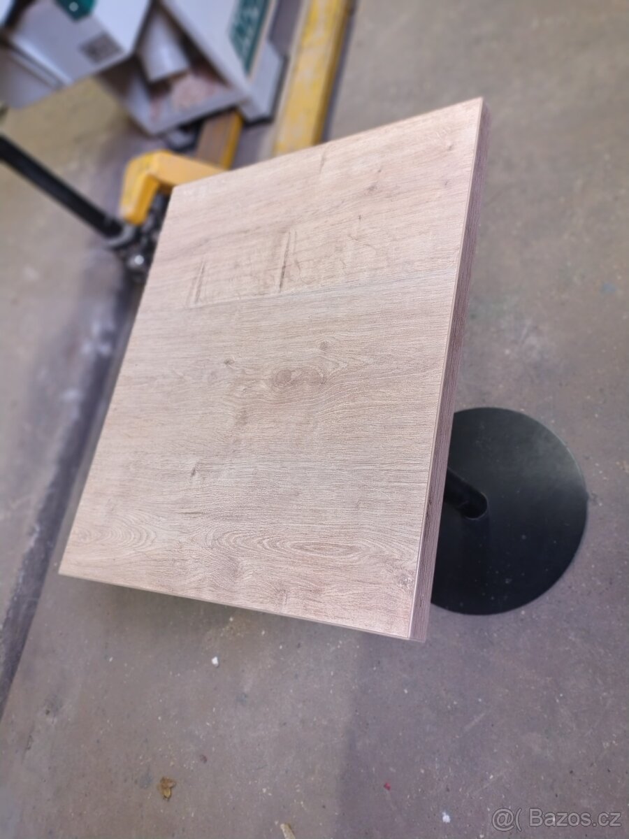 Kavárenský stolek - 2