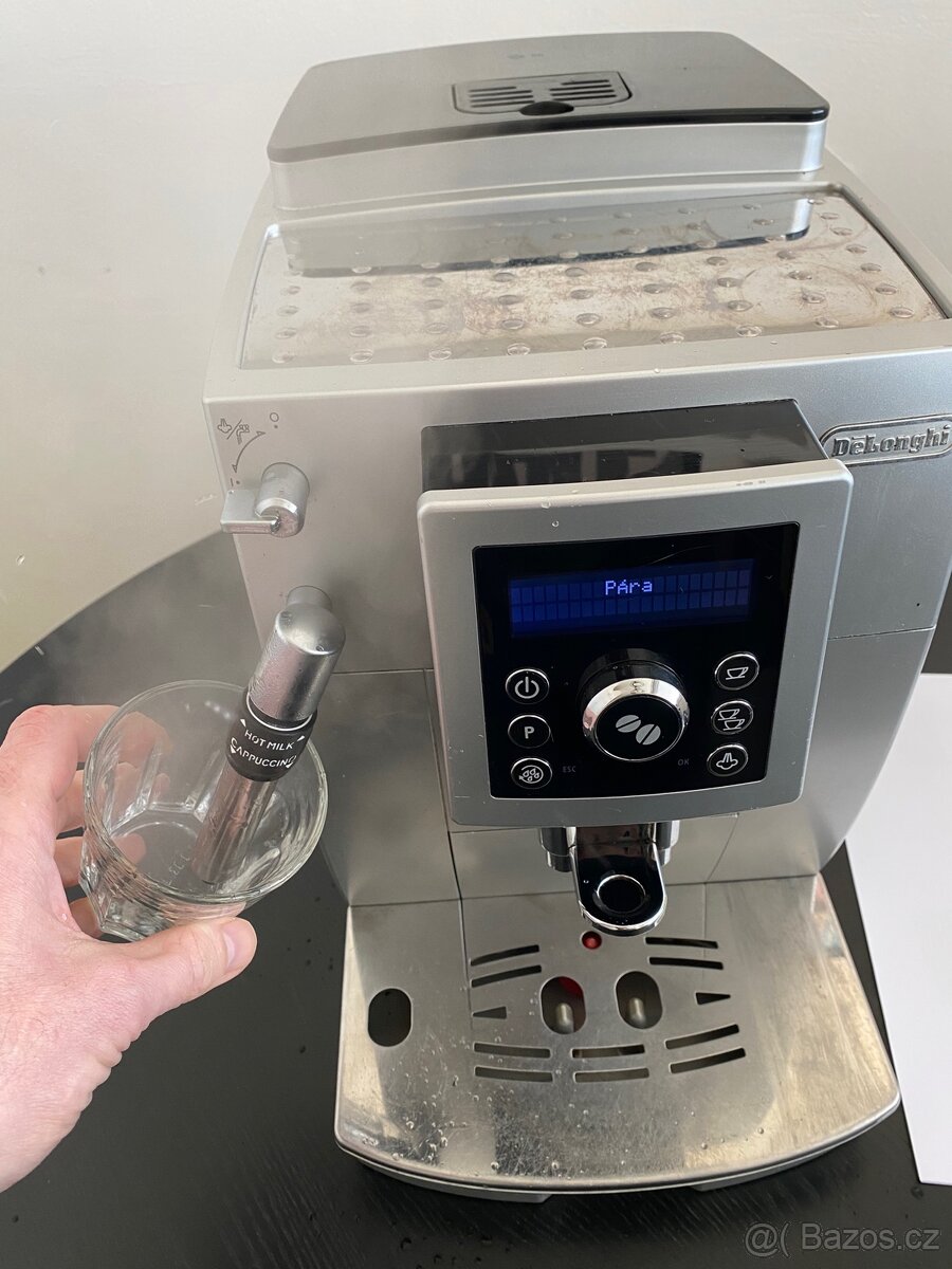 Kávovar Delonghi Magnifica ECAM - 2